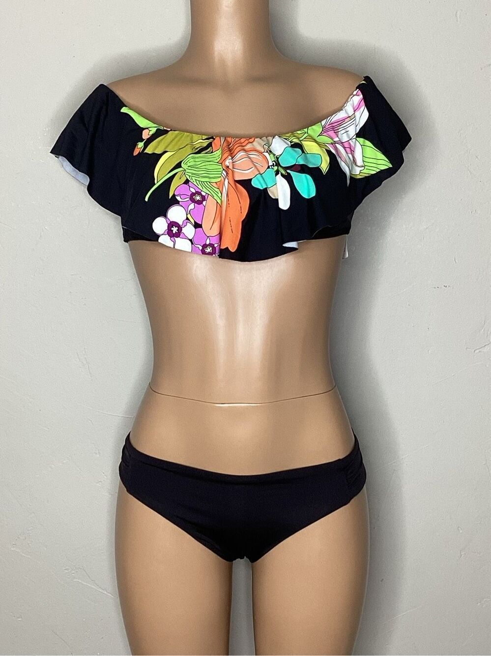New. Trina Turk floral flounce bikini set. Medium